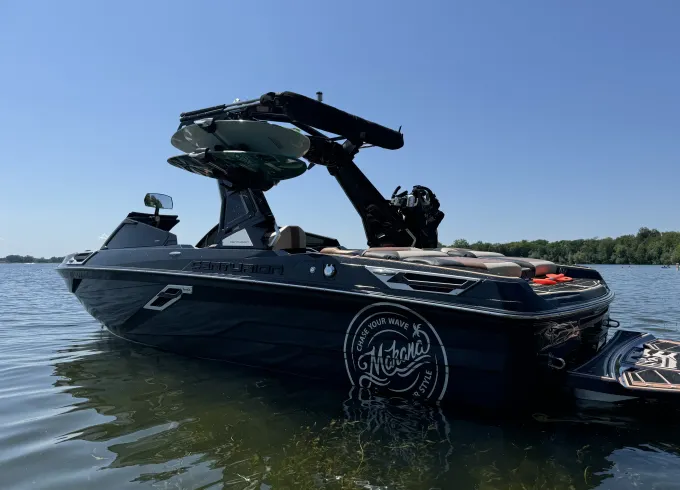 Wakesurfing, Luxury Cruises, FUN! Centurion RI230 on MN Lakes