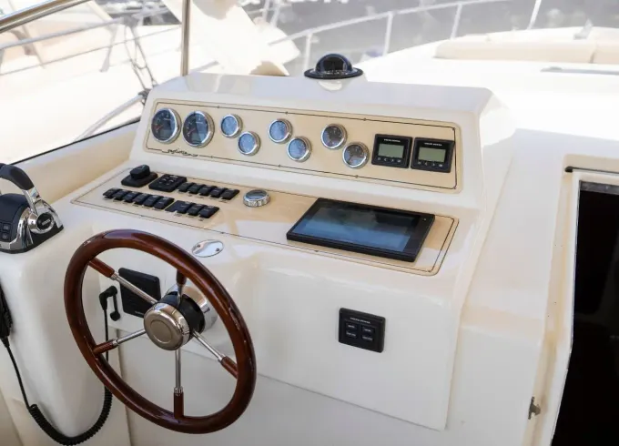 Gaglioffa Gagliardo 37 Powerboat Charter in Castellammare di Stabia
