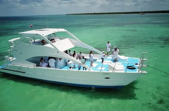 Luxury 5-Star Private Yacht in Punta Cana with All-Inclusive Captain and Crew!