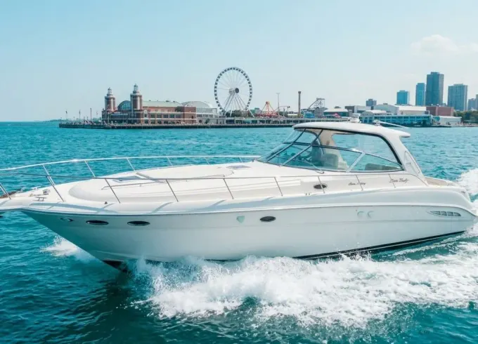 Stunning 51' Sea Ray Sundancer with USCG Captain in Chicago