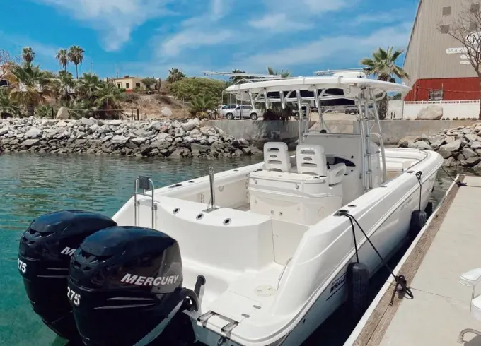 Boston Whaler- Outrage 320 MotorBoat for the best day at La Paz.