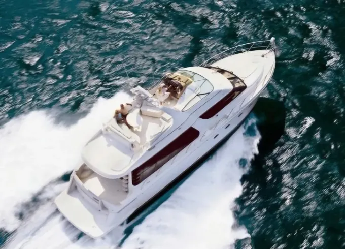 54ft Roomy Stylish Luxury Yacht