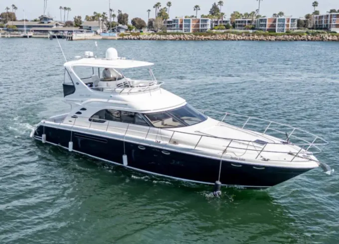 Long Beach - 60ft Sea Ray Flybridge Yacht