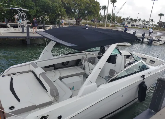 27ft Four Winns Deck Boat