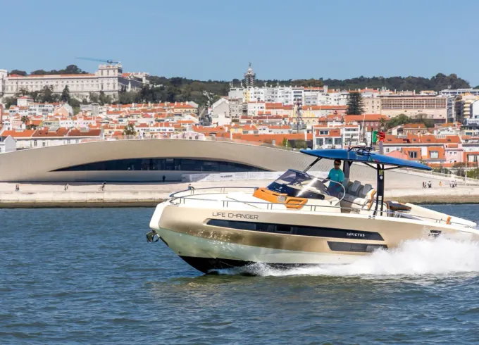 Invictus GT370 Luxury Yacht Charter In Lisbon - 10 People
