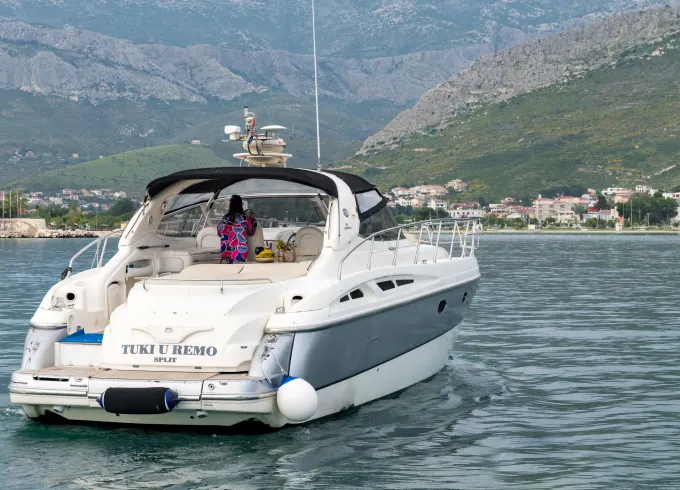 Spend a beautiful day with us on Cranchi 50 Mediteranee