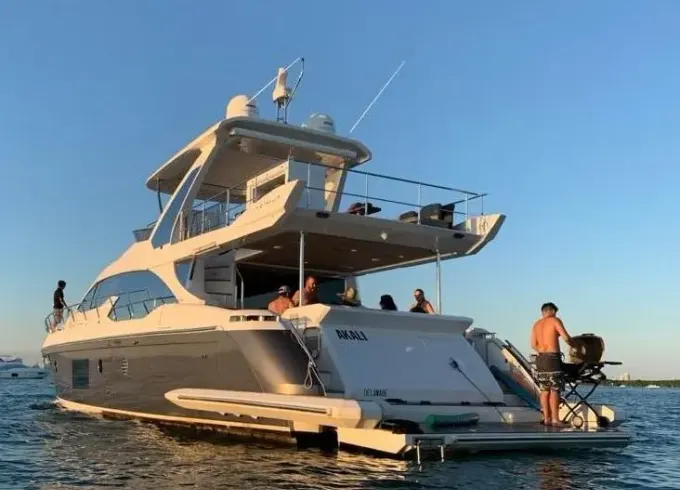 66' Azimut Mega Yacht Chartering Miami Beach, Florida