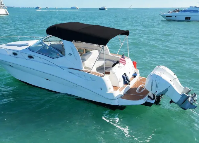 Enjoy Miami aboard 40ft Sea Ray Motor Yacht - 10 Guests Capacity