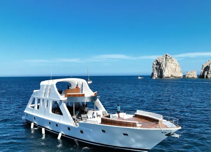 110ft Passenger Cruiser Charter in Cabo with Plunge Pools & Ocean Views