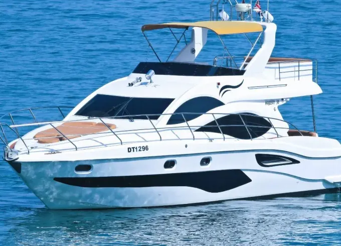 Most comfortable 50ft Majesty Power MegaYacht Rental in Dubai