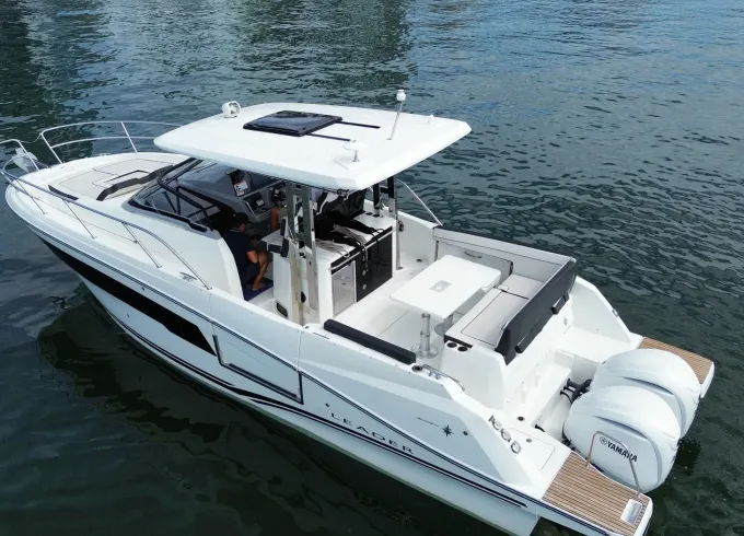 Your Private Yacht. Your Day. Your Choice. | 35' Jeanneau Leader 10.5 WA