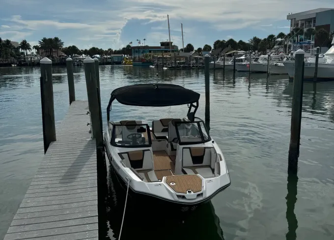 2023 Yamaha beautiful 22 ft California Jet Boat - up to 10 people or 1600 lbs.