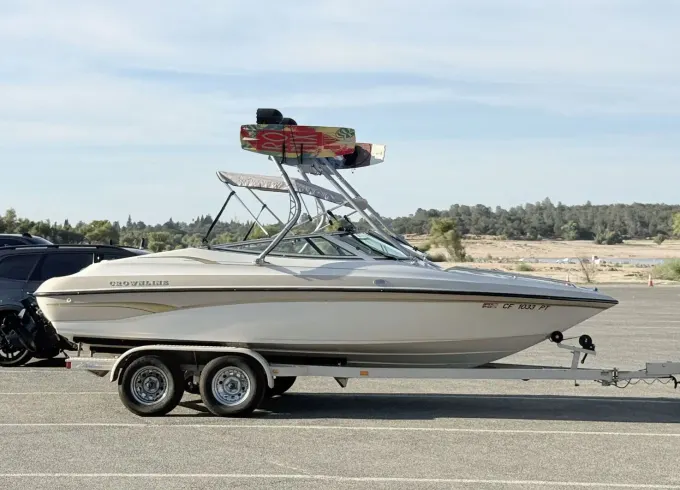 Crownline Boat Wakeboat -12 Person, Bluetooth Sound with AMP, Tube, Wakeboard