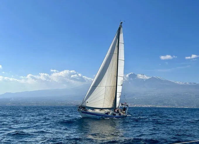Escape on the Ionian Sea with Alb Sail BA-35 Yacht