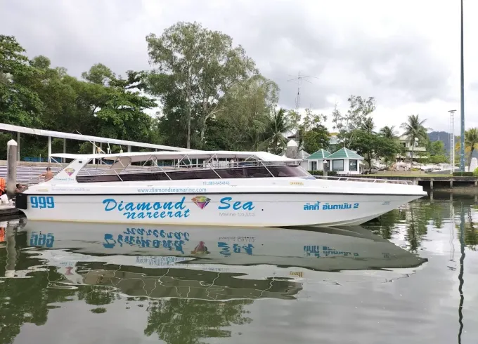 3 Engines- Phi Phi and Khai island