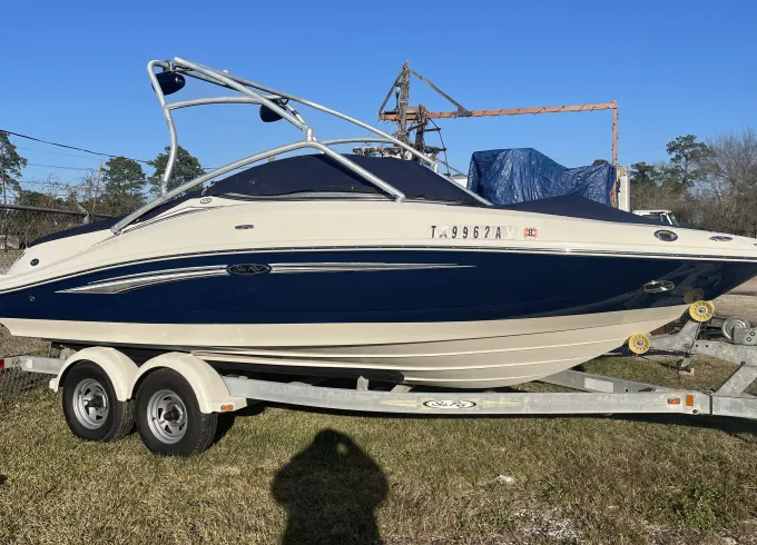 Sea Ray 210 Bowrider Rental in Humble, TX
