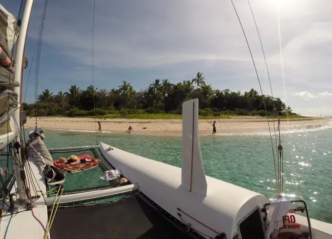 Fast Sailing 27' Catamaran for Charter in Fiji