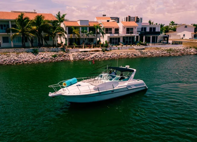 Bertram 42ft Private Yacht for Charter