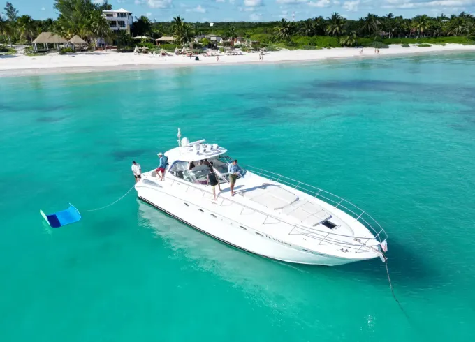 Sea Ray Sundancer 55’ All inclusive in Playa del Carmen, Mexico