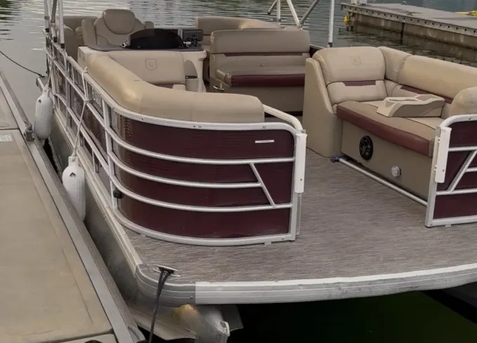 22ft Godfrey Sweetwater 2286 C Pontoon Charter with Captain