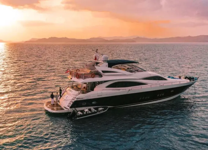 Sunseeker 90 Mega Yacht for Charter in Chang Wat Phuket!