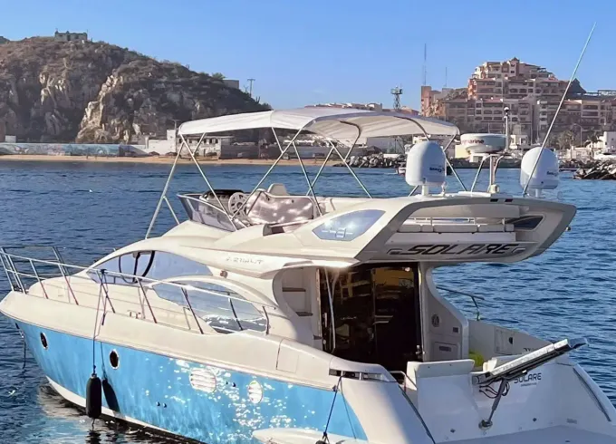 43 Azimut Luxury Yacht for Cruising and Snorkeling in Cabo San Lucas