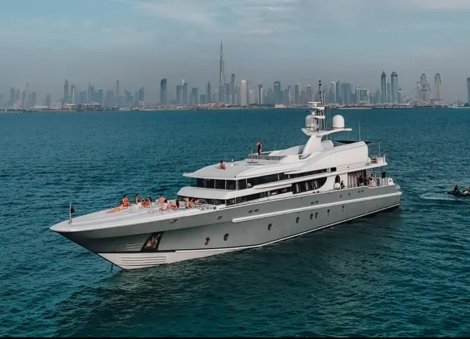 164ft Oceanfast Thunder (49 m) Superyacht Built in Australia