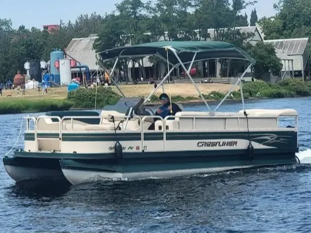 Crestliner 20' Pontoon | Cruise Lake Union and Lake Washington!