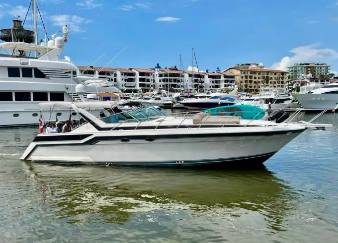 Wellcraft Portofino Express 46 ft Motor Yacht in Puerto Vallarta