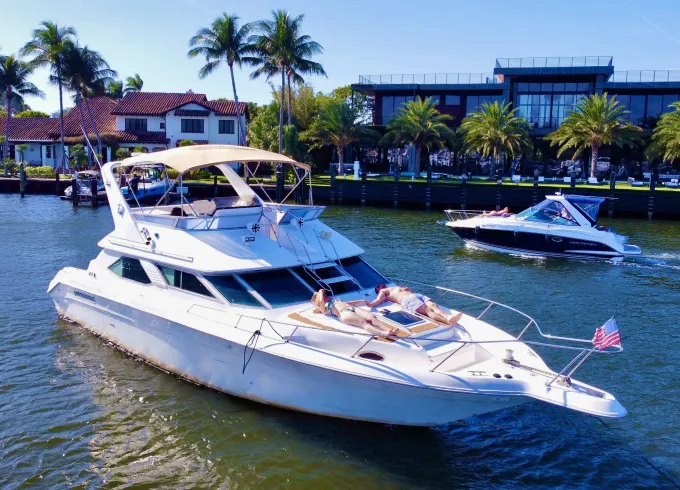 Explore Fort Lauderdale on Sea Lux 50ft Sea Ray!!
