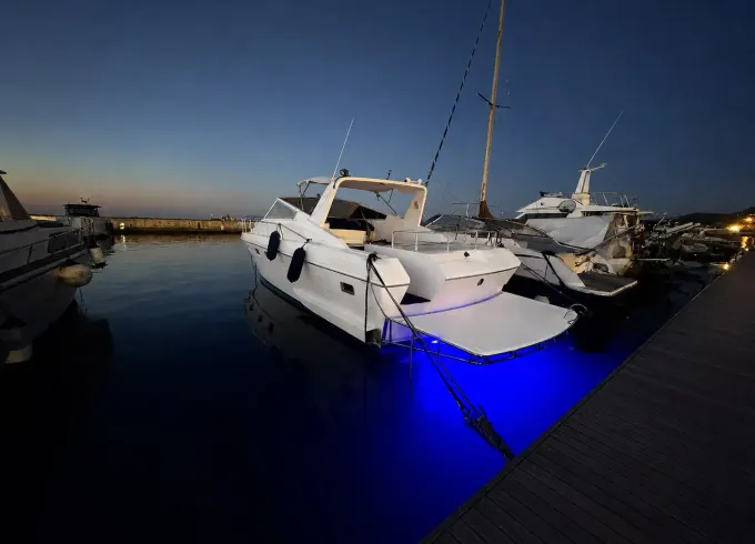 Ischia Escape – All‑Inclusive 42ft Itama Motor Yacht Experience