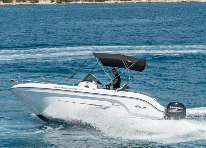 Ranieri Voyager 21s Deck Boat Rental in Trogir, Croatia