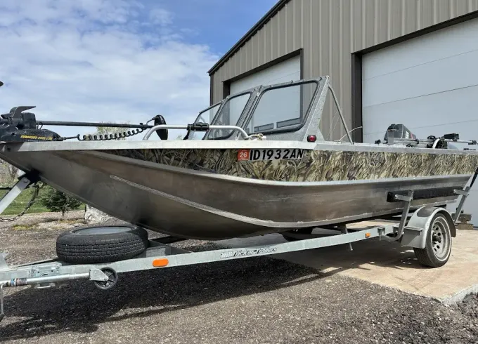 18 Foot Wellcraft 180 Fisherman - Idaho 4 Person Fishing Boat Rental