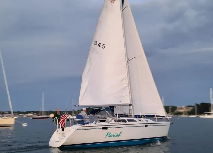 Sailing in Newport- Catalina 320 Sailboat with Captain Kenneth & Captain Perrin