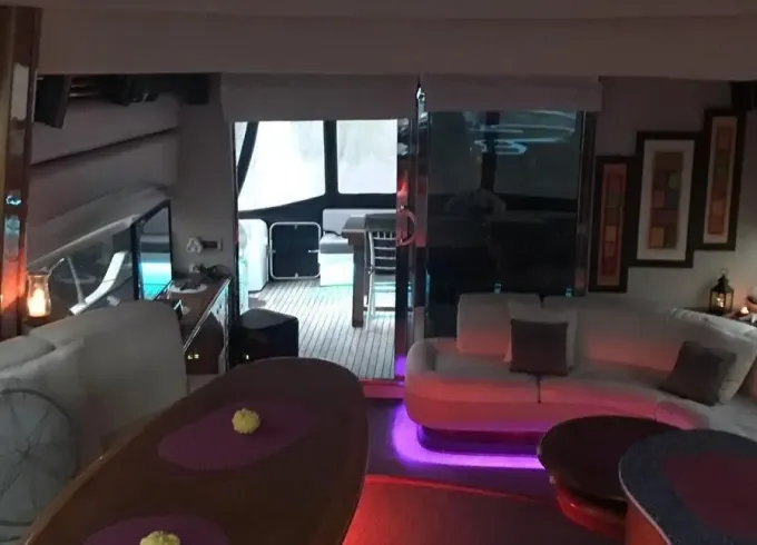 Luxury Yacht for 18 People for Rent In İstanbul, Turkey