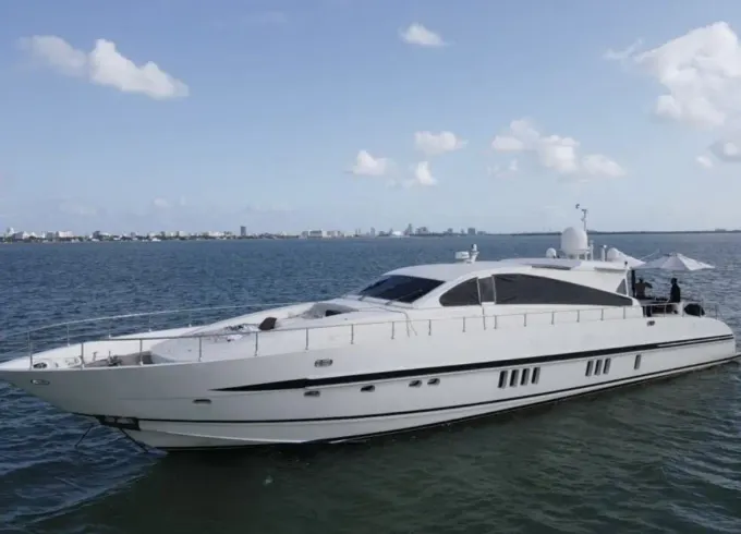 95ft Leopard Yacht - Jacuzzi Party - Captain + Drinks + Sandbar + Sunset + Vip