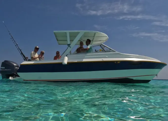 Roatan Reef Tours and Exploring - Snorkel & Fishing