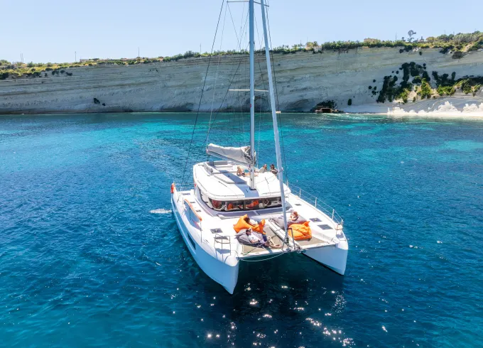 New Catamaran Lagoon 43 for unforgettable journey!