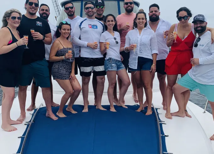 52' Sea Ray Sedan Bridge Motor Yacht Rental In Miami, Florida