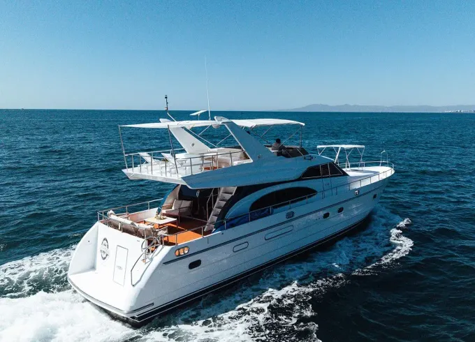 Experience Luxury on a 65´ Motor Yacht in Puerto Vallarta