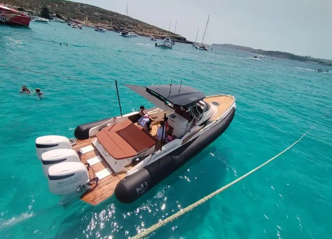 Prince 38 sport cabin