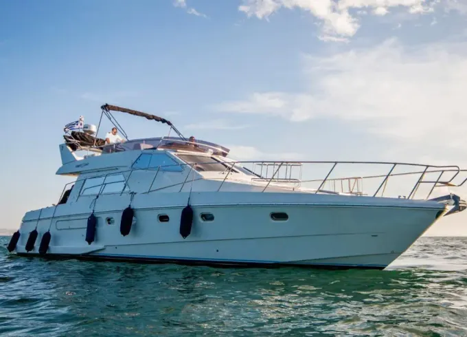 Ferretti 47 Mega Luxury Yacht for Daily Charter in Ornos, Mykonos