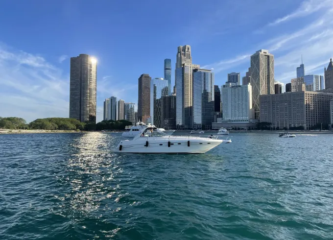 2001 46' Sea Ray Sundancer Chartered Yacht in Chicago - 12 person capacity
