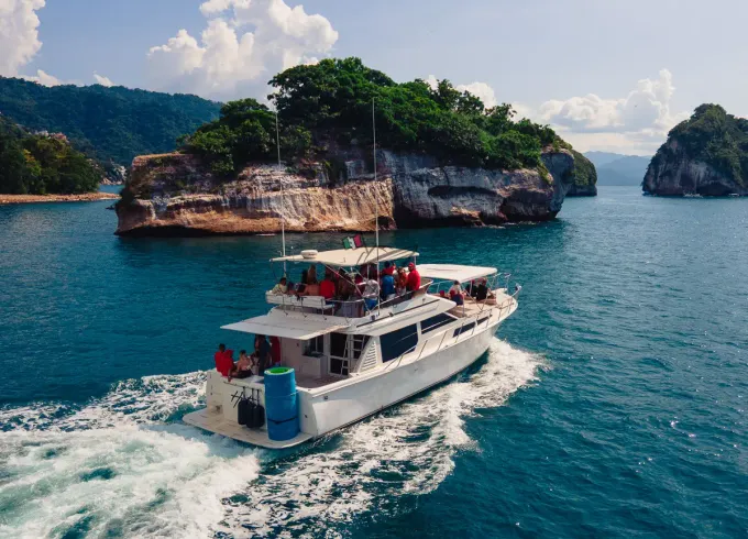 Private 55ft Mikelson Yacht Charter in Puerto Vallarta