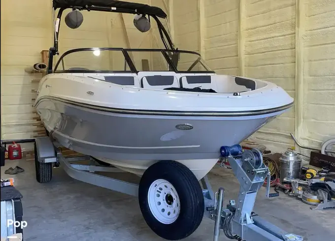 Bowrider | Bayliner | Weekend | Pickup/Drop-off  Echo Lake(Snohomish)