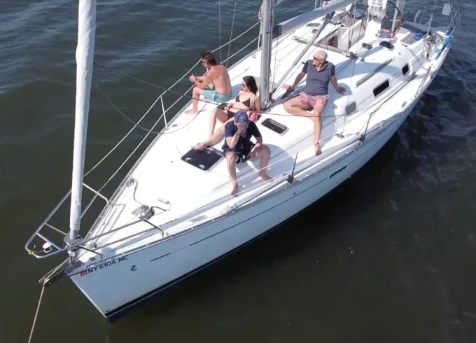 Sailing Long Island Sound with Captain Steve onboard 34ft Beneteau Oceanis