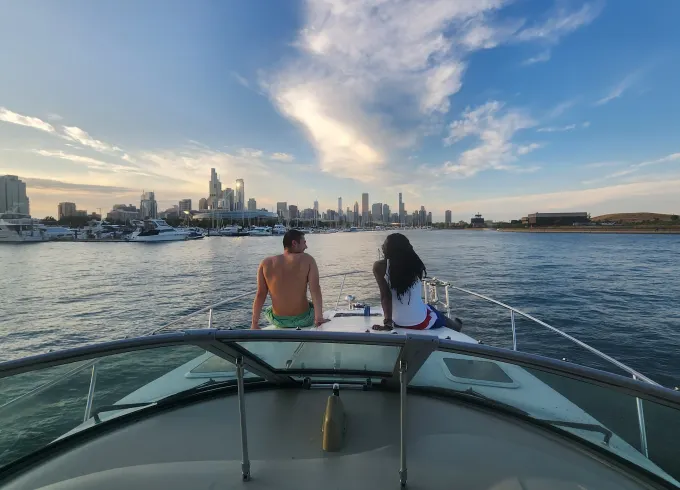 Experience Luxury and Adventure on a 33' Sea Ray Sundancer Yacht in Chicago