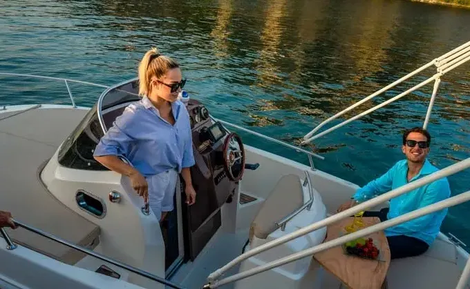 19ft Romar Antillea Powerboat in Sorrento and Amalfi Coast