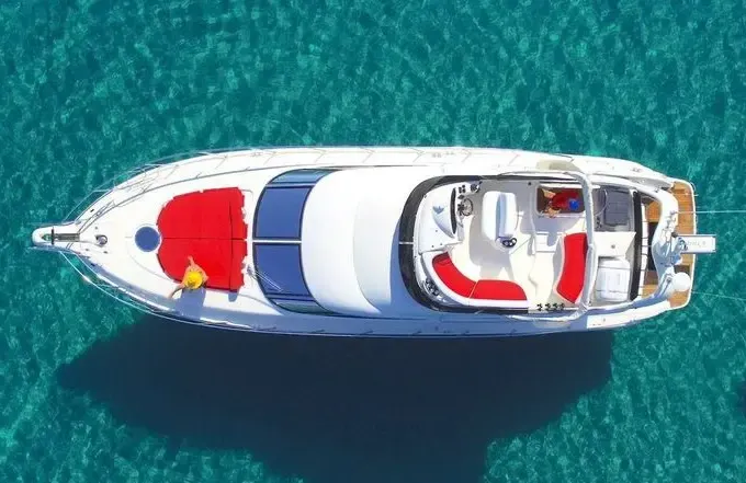 Cranchi Atlantique 50ft Motor Yacht Rental in Chalkidiki, marina Miraggio