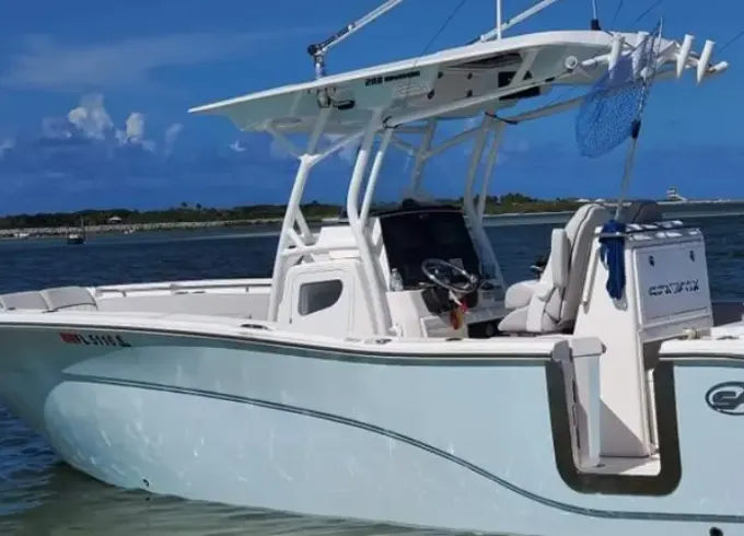 Sea Fox 288 Commander for Charter in Ponce Inlet
